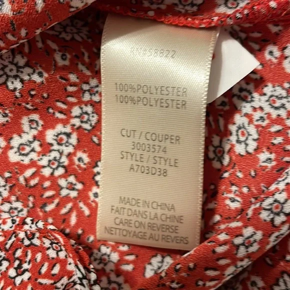 Max Studio - Red, White, & Black Floral Design Blouse - 1/2 Sleeve - Small - Picture 7 of 8